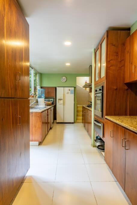 Mrw Artist's Atelier Orchid Oasis 3br House Holiday home